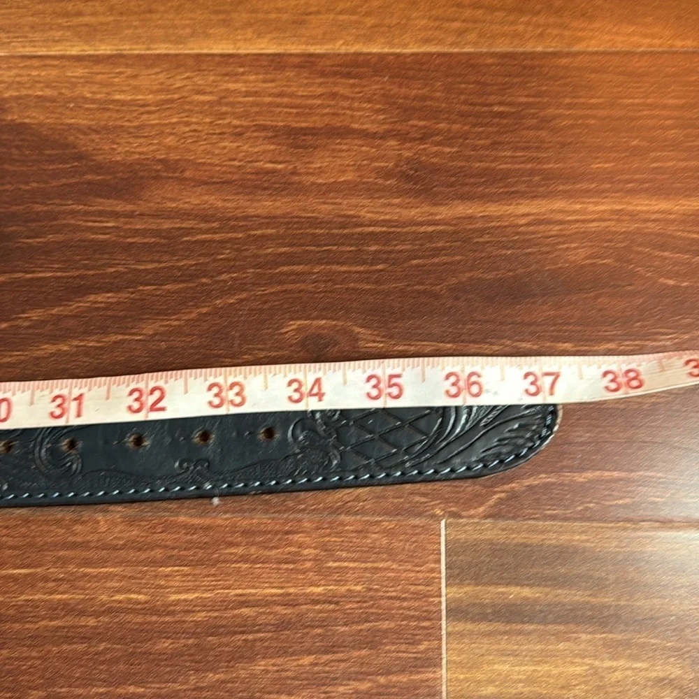 🍁END of YEAR SALE🍁GENUINE Leather Belt Made in Italy size Medium